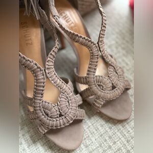 Schutz Thula Acamurcado Nobuck Neutros Size 8.5B